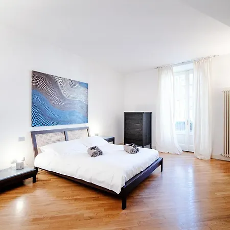Apartment La Finestra Sul Duomo - The House Of Travelers