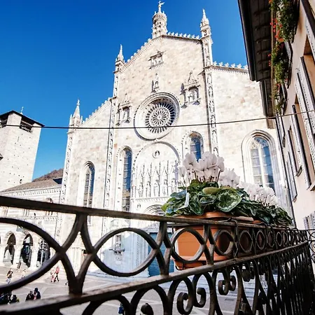 La Finestra Sul Duomo - The House Of Travelers *