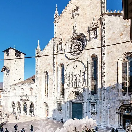La Finestra Sul Duomo - The House Of Travelers *