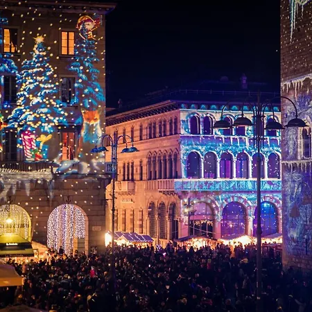 Apartment La Finestra Sul Duomo - The House Of Travelers Como