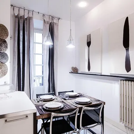 Apartment La Finestra Sul Duomo - The House Of Travelers *
